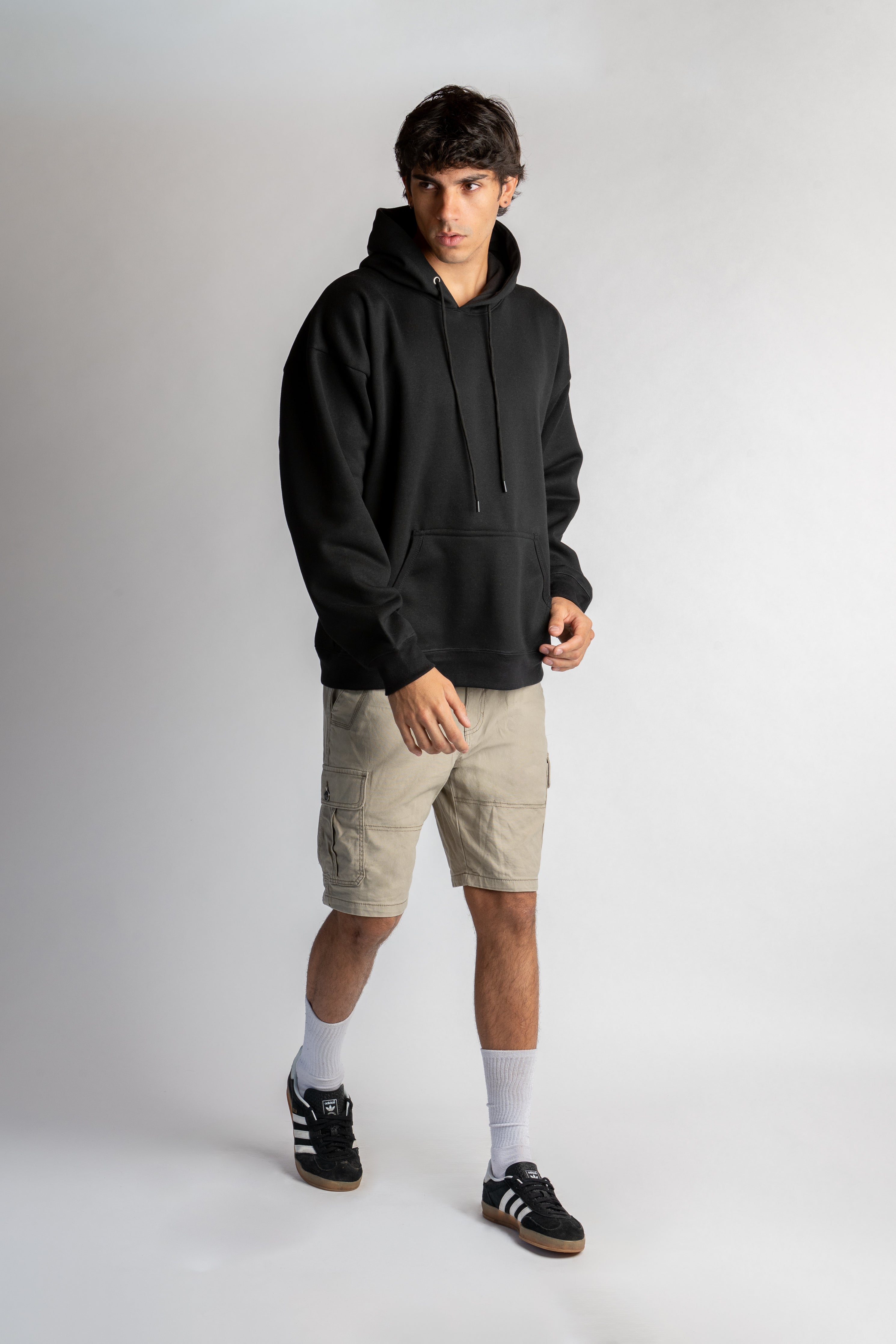 Sudadera básica con gorro