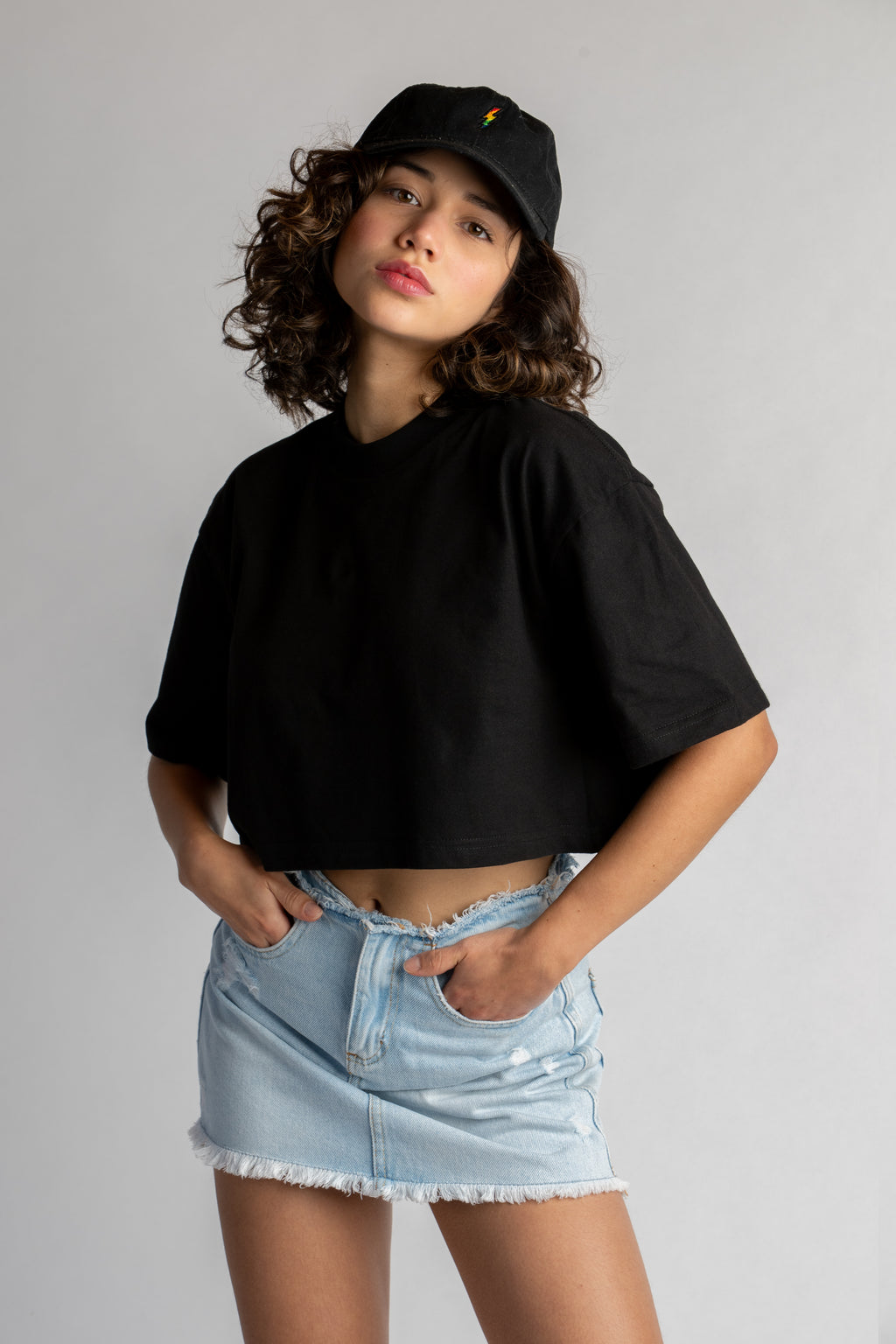 CROP TOP