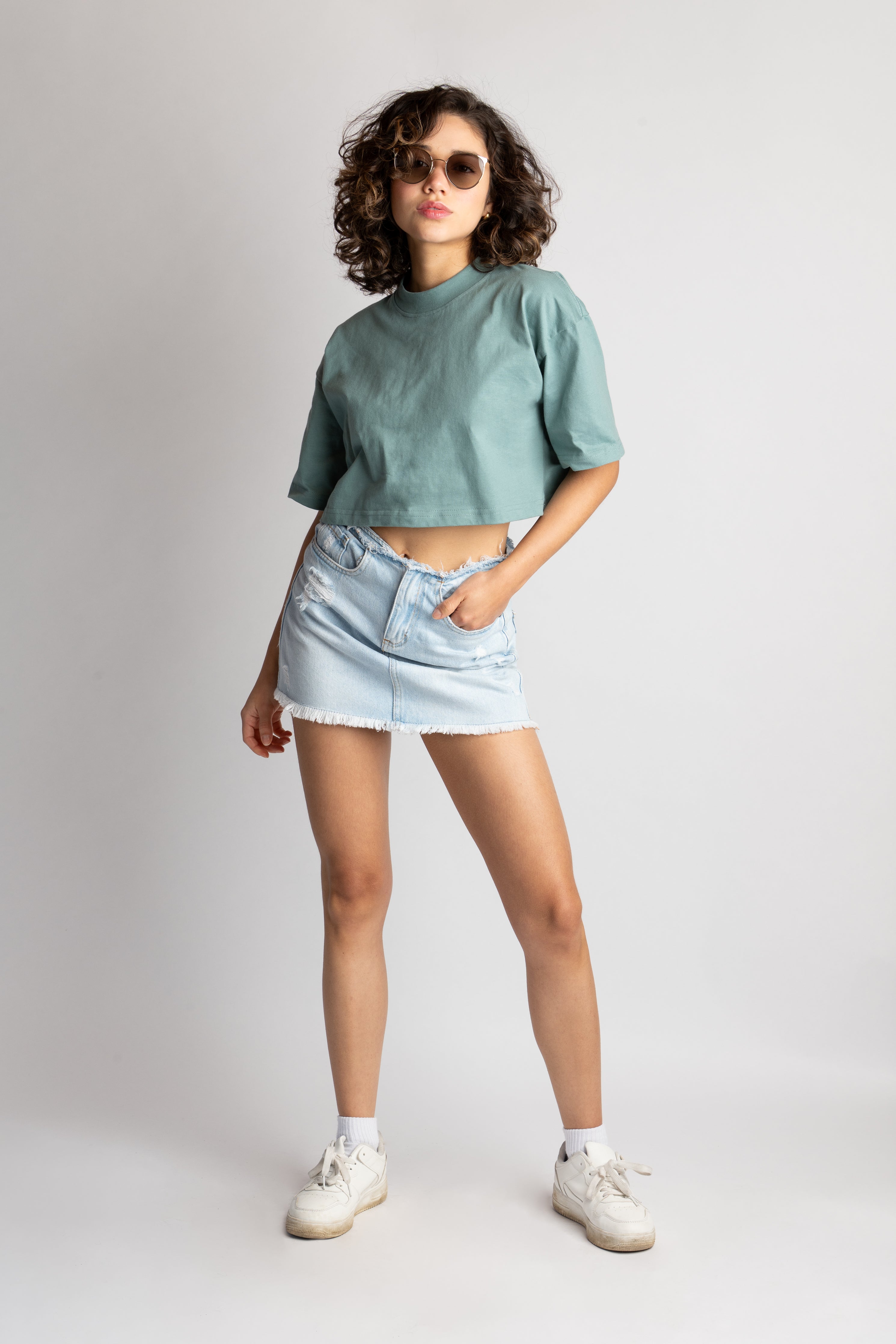 CROP TOP
