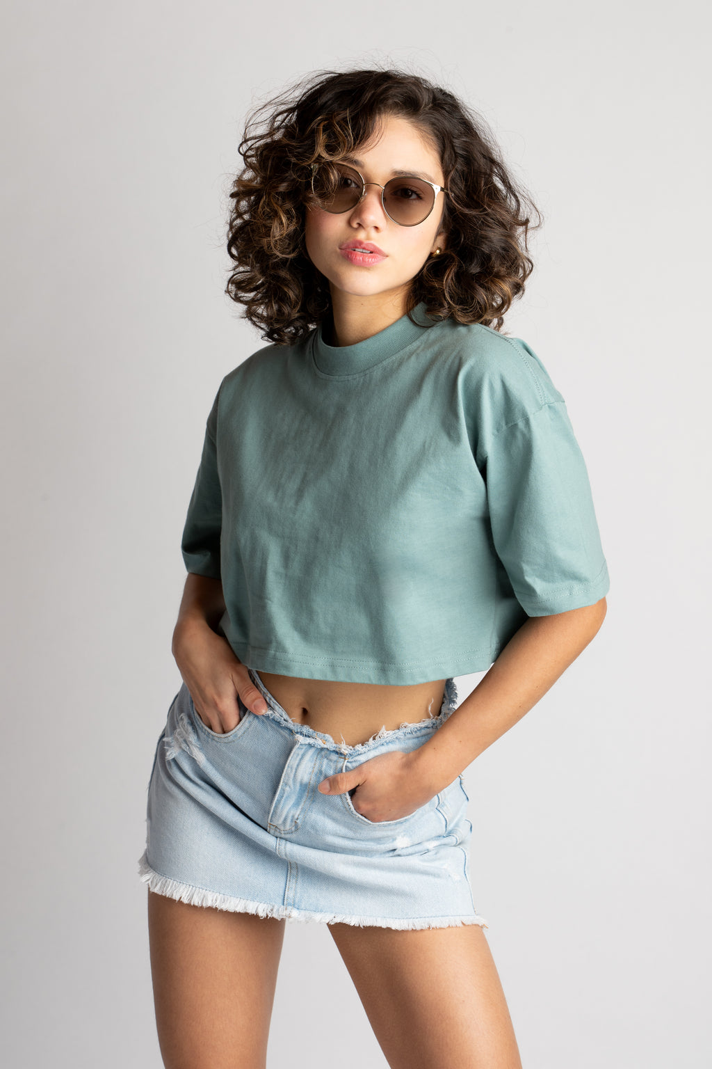 CROP TOP